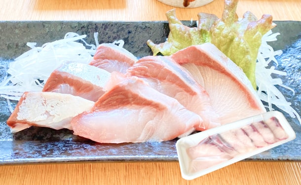 愛媛県産「ブリの刺身・骨抜き切身魚セット」