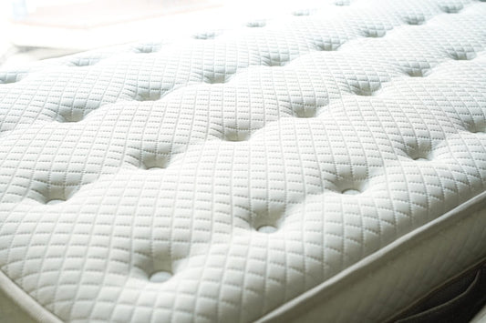 高反発マットレスおすすめ人気13選を徹底比較【2025年12月】腰回りの負担を抱える方へ解説！