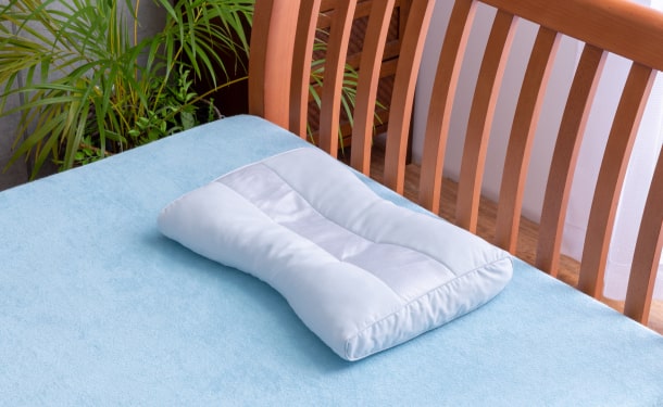 首ラク枕（銅イオンわた入り抗菌）」のお得通販｜Kuradashi(クラダシ