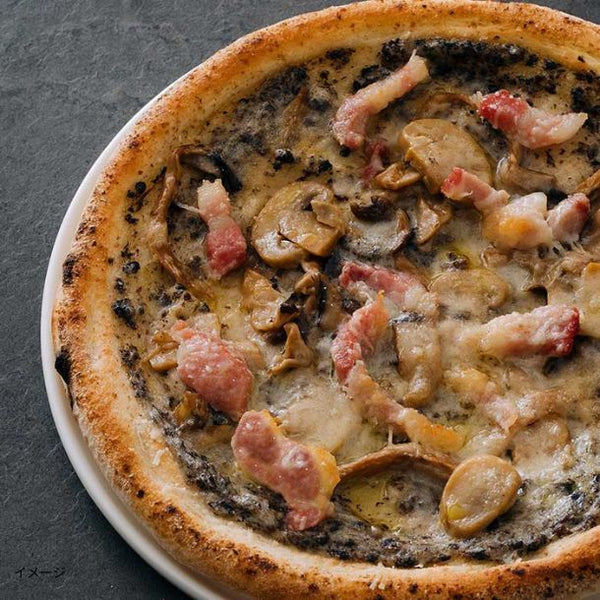 DEAN ＆ DELUCA「パンチェッタと4種のキノコのトリュフピザ」