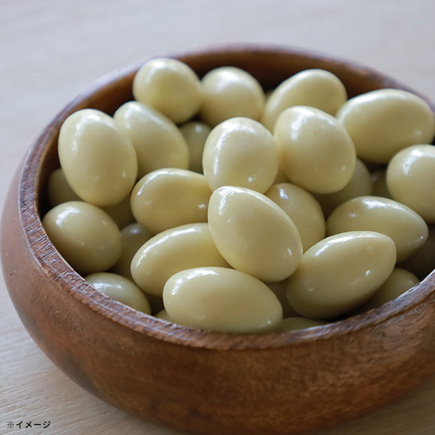 Kuradashiオリジナル】ホワイト アーモンドチョコレート 700gのお得