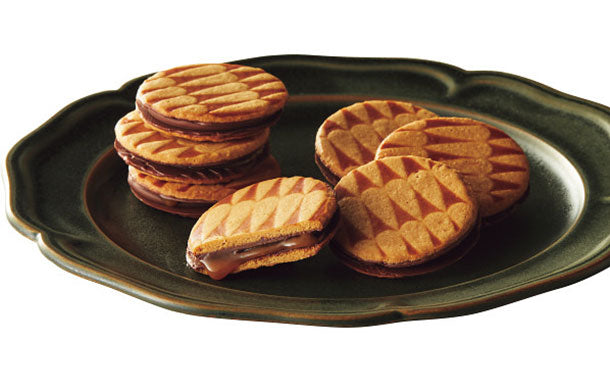 「ザ・スウィーツ キャラメルサンドクッキー」36個入×2箱