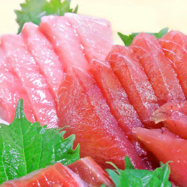 本マグロ食べ比べ（中トロ300g+赤身300g）」のお得通販｜Kuradashi
