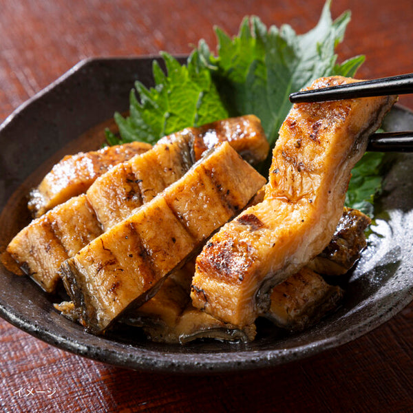 鹿児島県産「本格炭火焼うなぎ蒲焼き詰合せ（きざみ3袋・うなぎ蒲焼き3尾）」